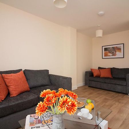 Dpv - Above Bar Street Apartments Southampton Buitenkant foto