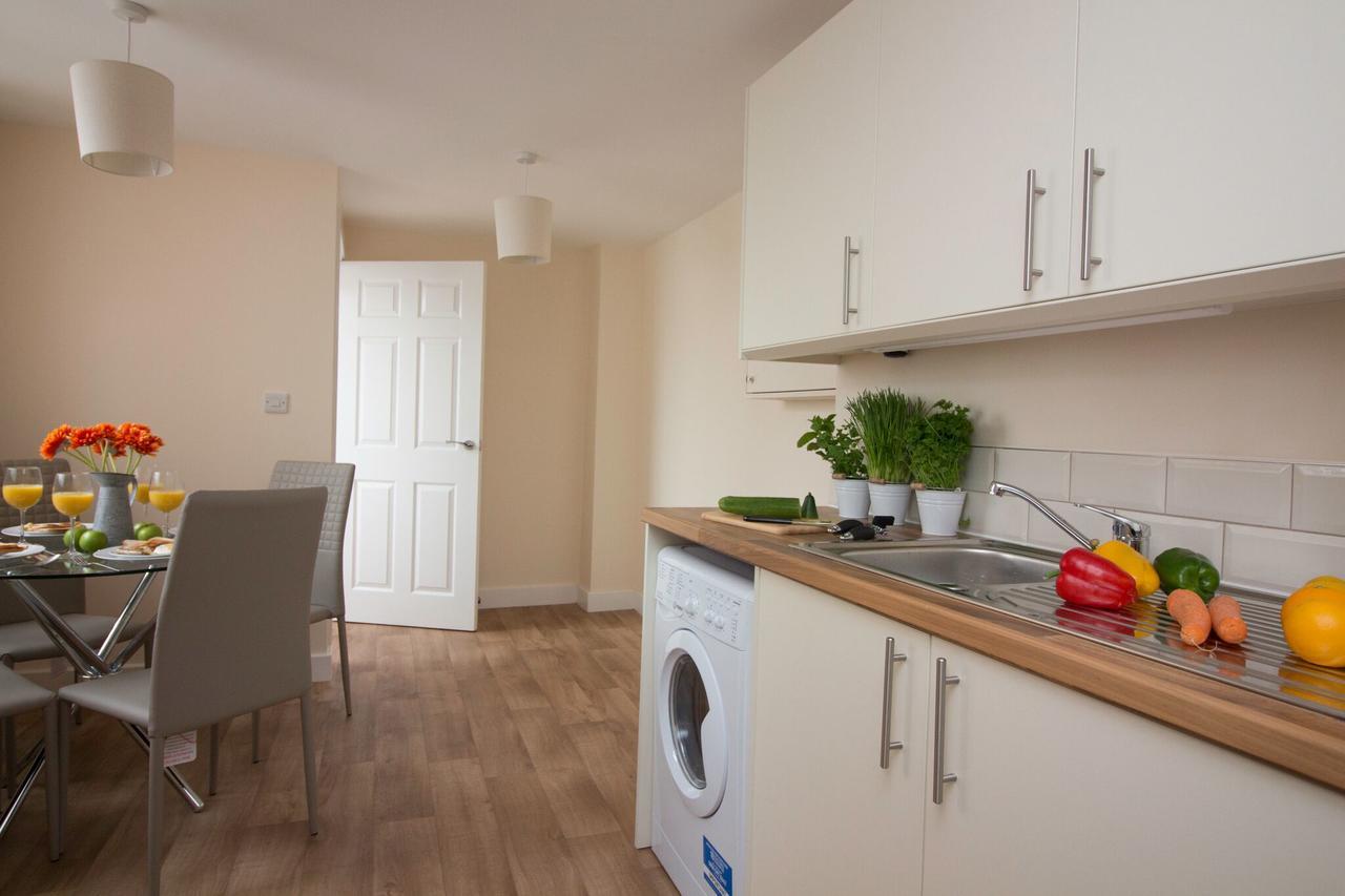 Dpv - Above Bar Street Apartments Southampton Buitenkant foto